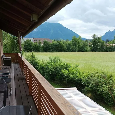 Dopplerhof's Staufenhaus Apartment Piding