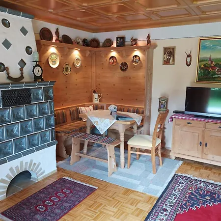 Dopplerhof's Staufenhaus Apartment