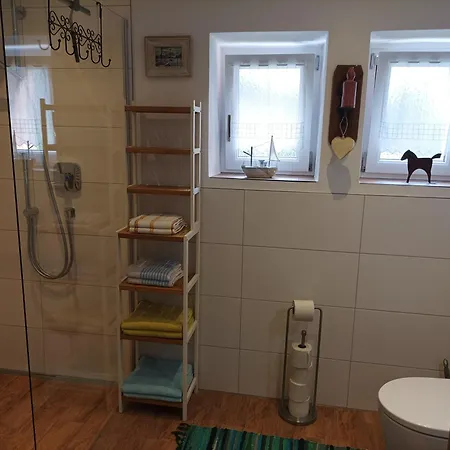 Dopplerhof's Staufenhaus Apartment Piding